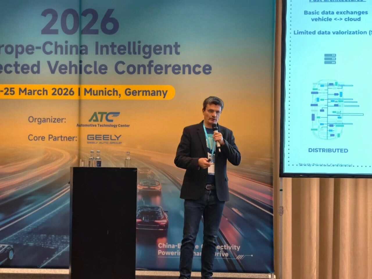 中欧产业深度对话,共塑智能出行未来丨2026中欧智能网联汽车大会圆满落幕!