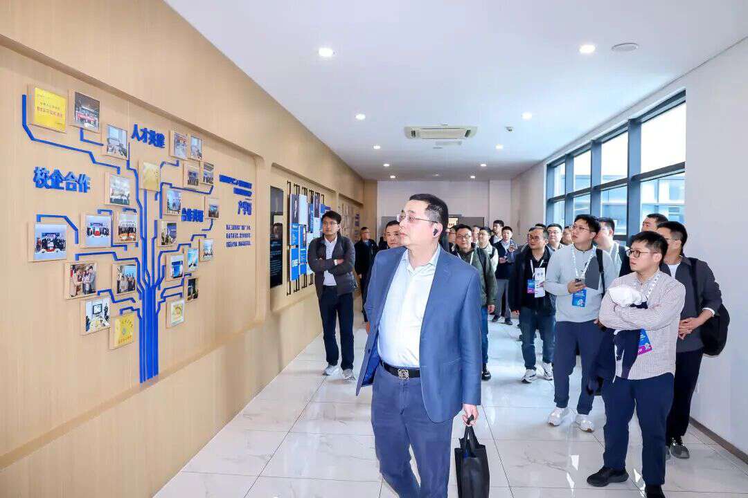 制动盘激光涂覆&磨削技术开发日圆满落幕！